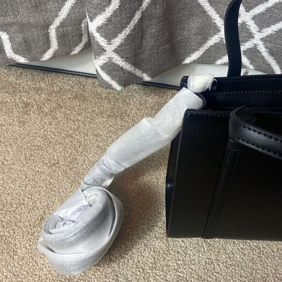 BNWT - KATE SPADE KENZIE SMALL BLACK TOTE - Picture 5 of 6